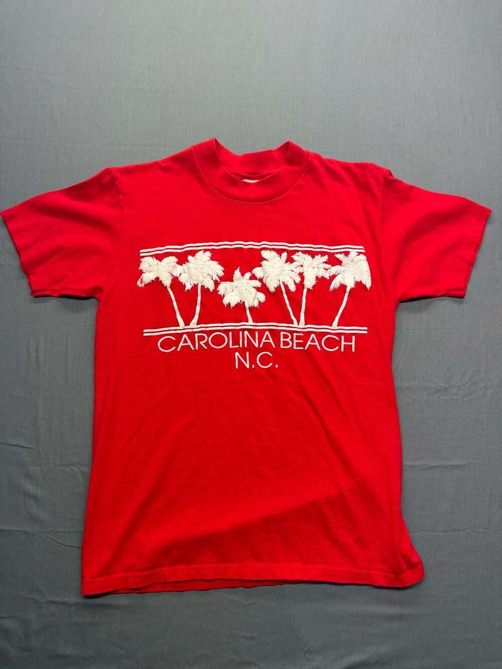 Vintage Stedman Hi-Cru Carolina Beach N.C. Red Puff Print T-Shirt Medium